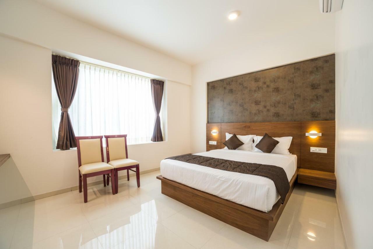 Heritage Inn Mysuru Zewnętrze zdjęcie