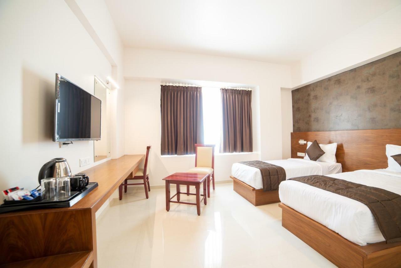 Heritage Inn Mysuru Zewnętrze zdjęcie